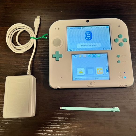Nintendo 2DS Seafoam Green - Picture 1 of 2